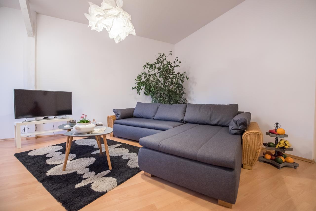 Terra Apartment Satu Mare Exterior foto